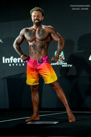 MEN'S PHYSIQUE 179 STARS